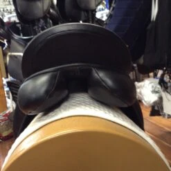 County Fusion Springtree Dressage Saddle - 17.5" -Equestrian Supplies CountyFusion175 2