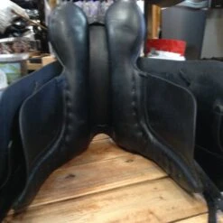 County Fusion Springtree Dressage Saddle - 17.5" -Equestrian Supplies CountyFusion175 6