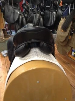 Prestige Dressage Saddle - 17" -Equestrian Supplies IMG 3967