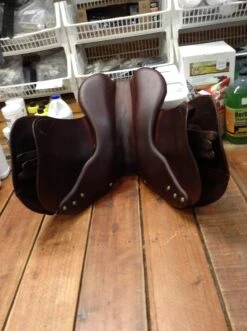 Antares Evolution Wide Tree Jump Saddle - 17" 15 Antares Evolution Wide Tree Jump Saddle - 17" -Equestrian Supplies IMG 4143