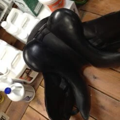 Tota Freedom Pro Dressage Saddle -18" 16 Tota Freedom Pro Dressage Saddle -18" -Equestrian Supplies IMG 4243