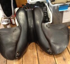 Devoucoux Chiberta Monoflap Jump Saddle- 17.5" -Equestrian Supplies IMG 4530