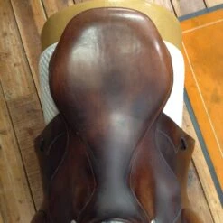 Devoucoux Barritz O Jump Saddle - 16.5" -Equestrian Supplies IMG 4597