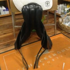 Prestige Dressage Saddle - 18" -Equestrian Supplies IMG 4796