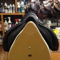 County Solution Jump Saddle - 17.5" -Equestrian Supplies IMG 4944
