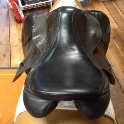 County Solution Jump Saddle - 17.5" -Equestrian Supplies IMG 4950