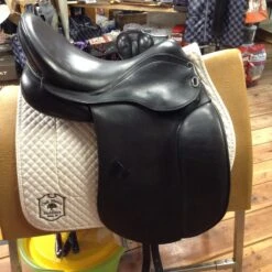 2020 Stubben 1894 Dressage Saddle - 17.5" -Equestrian Supplies IMG 4977