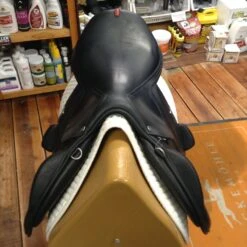 Equipe EK-GO Jump Saddle - 17.5" -Equestrian Supplies IMG 5059