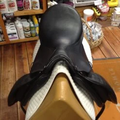 Stubben D Euphoria Dressage Saddle - 17" -Equestrian Supplies IMG 5092
