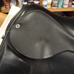 Black Country Eloquence Dressage Saddle - 17.5" -Equestrian Supplies IMG 5104
