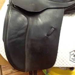 Black Country Eloquence Dressage Saddle - 17.5" -Equestrian Supplies IMG 5106