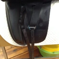 Black Country Eloquence Dressage Saddle - 17.5" -Equestrian Supplies IMG 5107