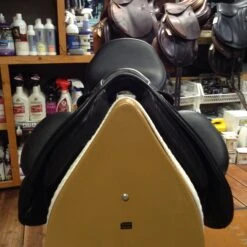 SOLD - Custom Saddlery Wolfgang Solo Dressage Saddle - 18" -Equestrian Supplies IMG 5142