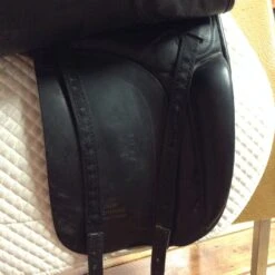 Cliff Barnsby Dressage Saddle Anky Bonfire - 17.5" -Equestrian Supplies IMG 5181