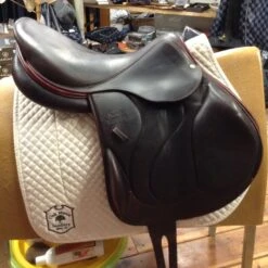 2013 Devoucoux Chiberta Monoflap Jump Saddle- 17.5" -Equestrian Supplies IMG 5192