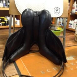 Custom Saddlery Revolution Dressage Saddle - 17" -Equestrian Supplies IMG 5263