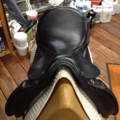Ideal Dressage Saddle - 17" -Equestrian Supplies image 52746e5c c430 4a4d a2a5 f3a097d60778
