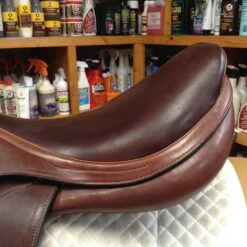 Equipe Expression Jump Saddle - 17.5" 19 Equipe Expression Jump Saddle - 17.5" -Equestrian Supplies image 796878cf 2cae 462f a36d 072f9171a570